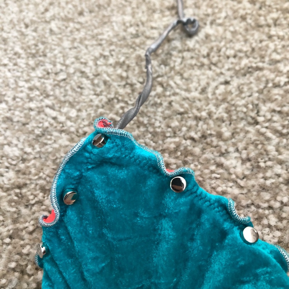 Turquoise bikini - Picture 7 of 10
